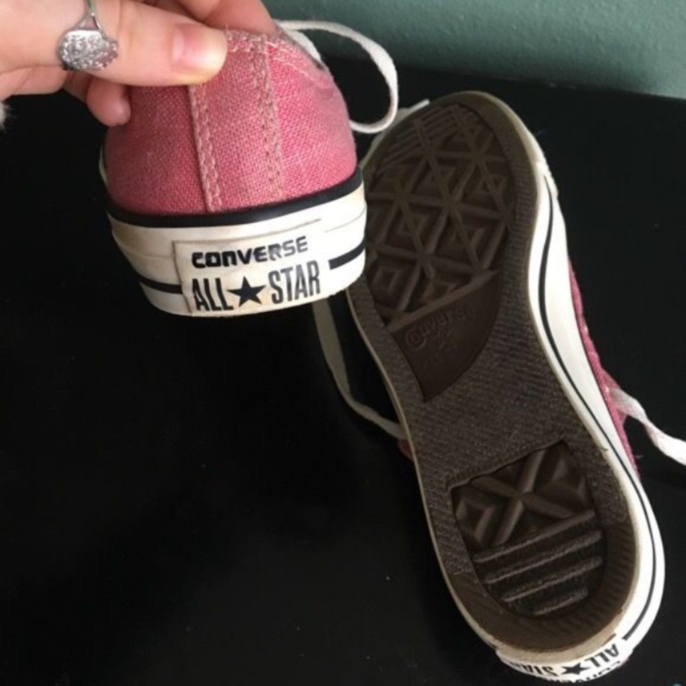 Pink converse - Picture 2 of 4