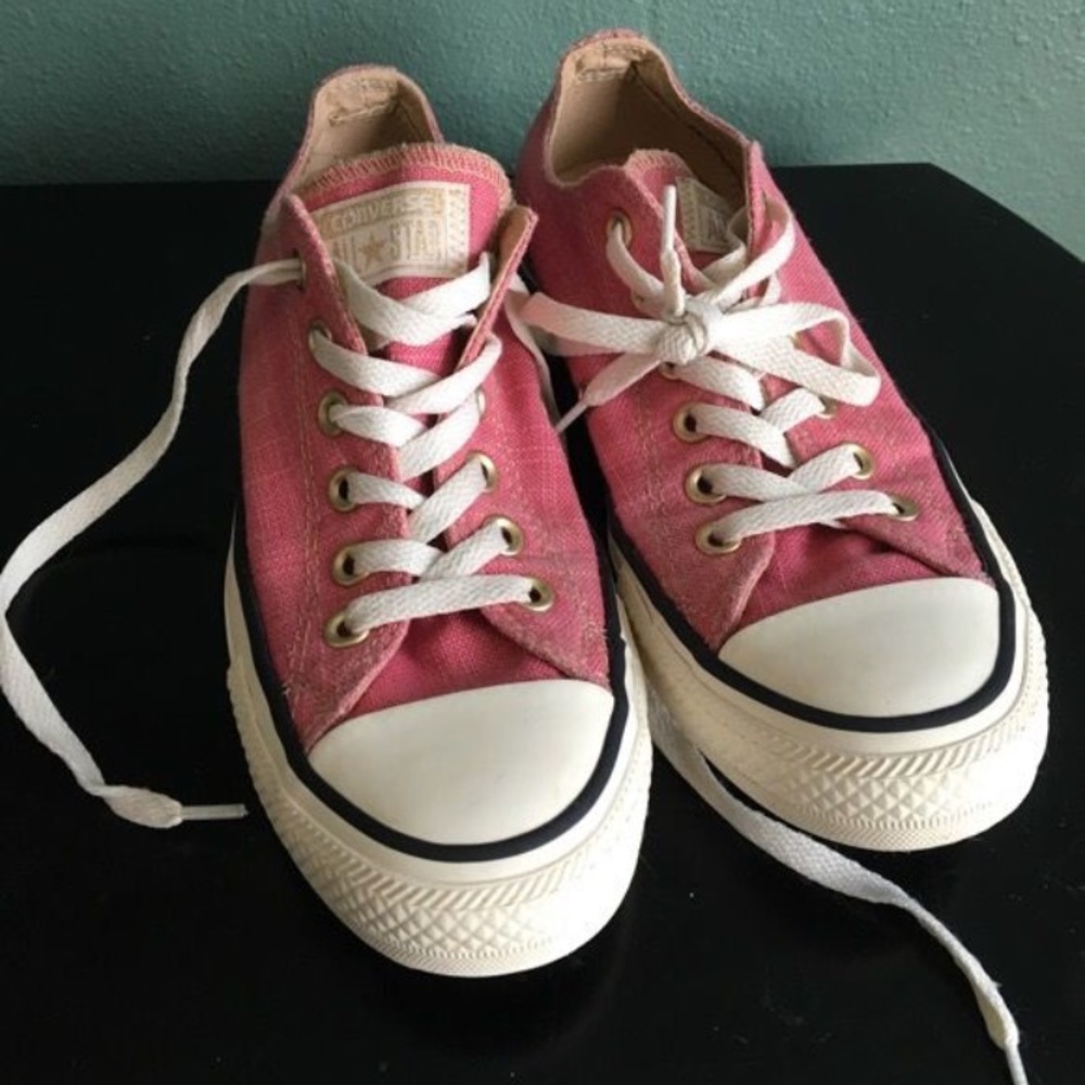 Pink converse - Picture 4 of 4