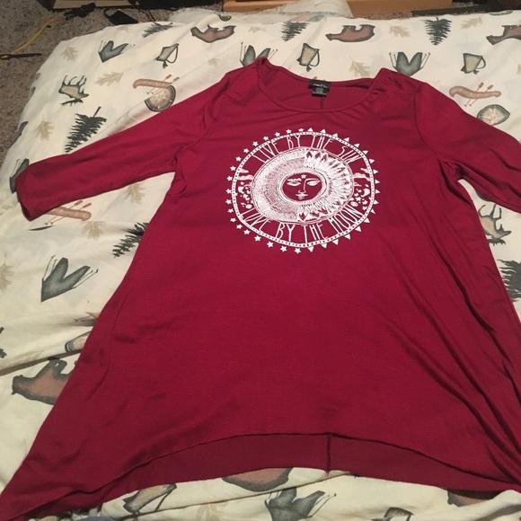 Rue 21 shirt - Picture 2 of 3