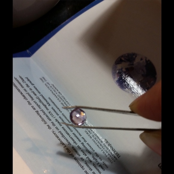 Gorgous Sapphire! - Picture 5 of 5