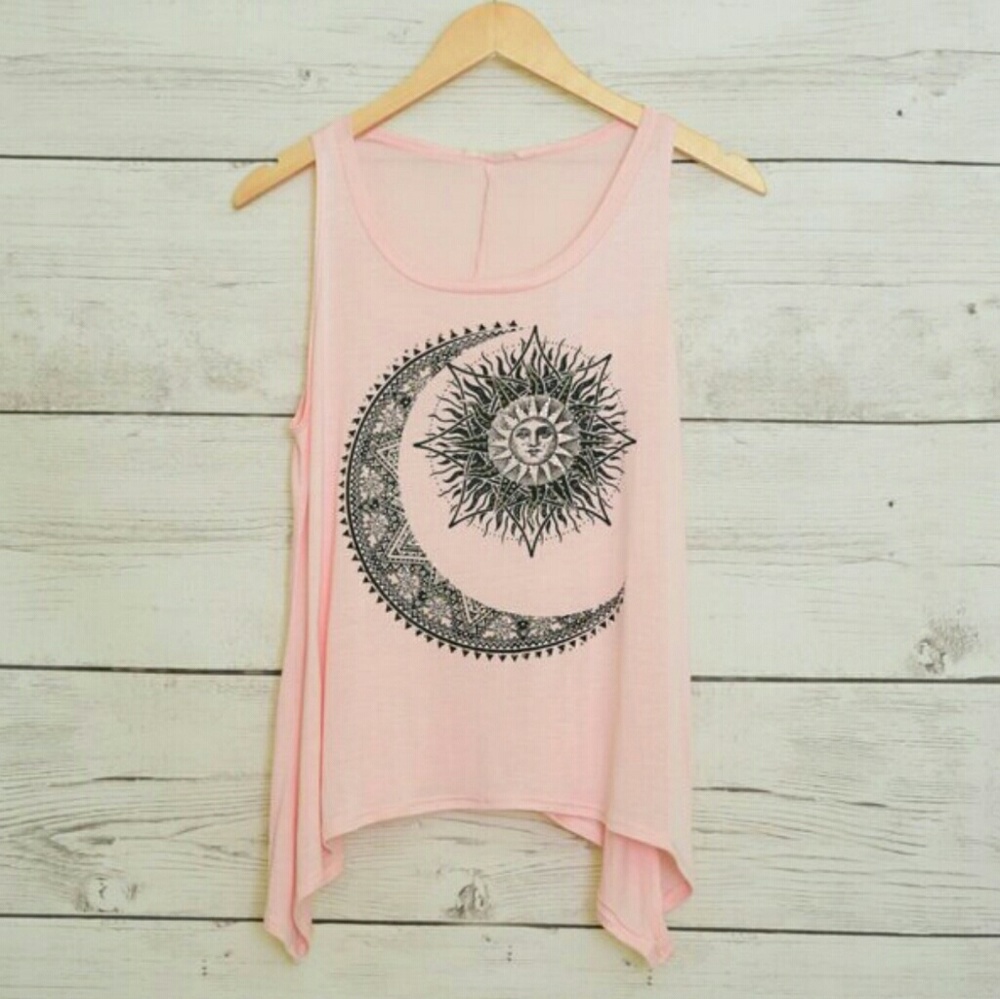 🎉Price Reduced! NWOT! ☉Sun & Moon Tank🌙