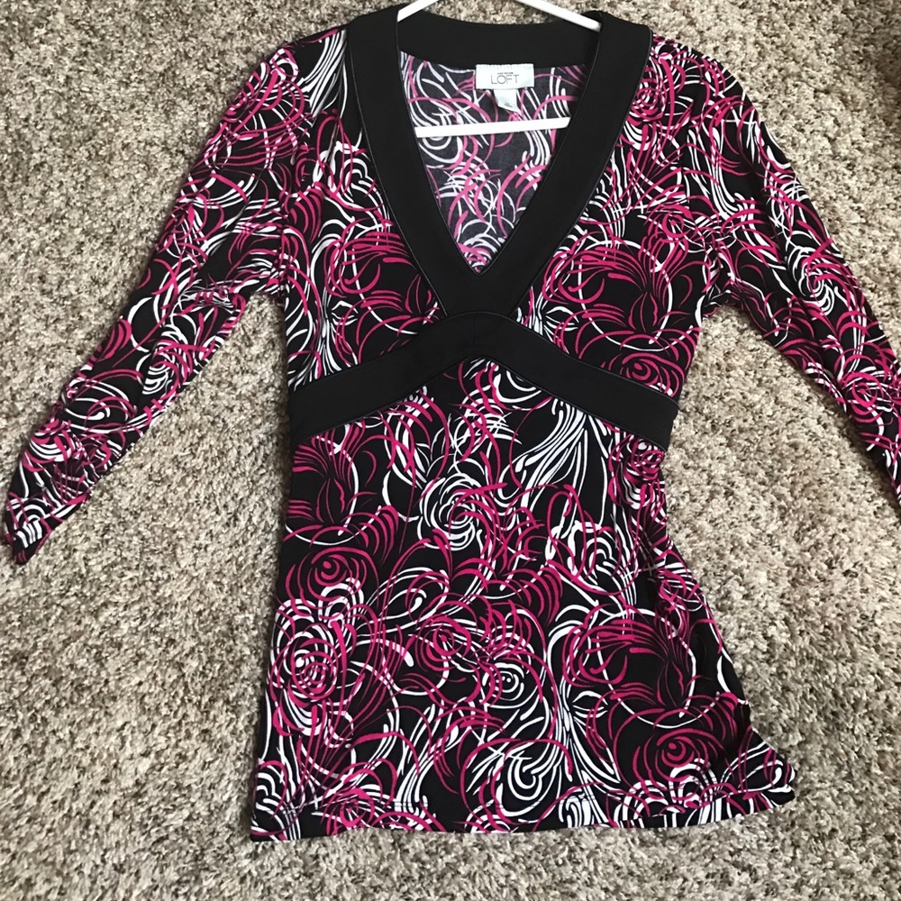 LOFT 3/4 Length v-neck blouse