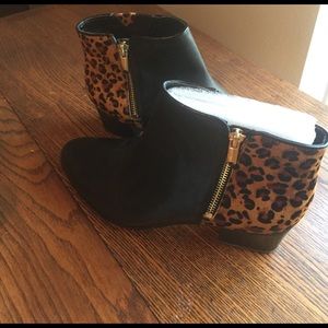 Bromsead Naturalizer Cheetah print ankle booties
