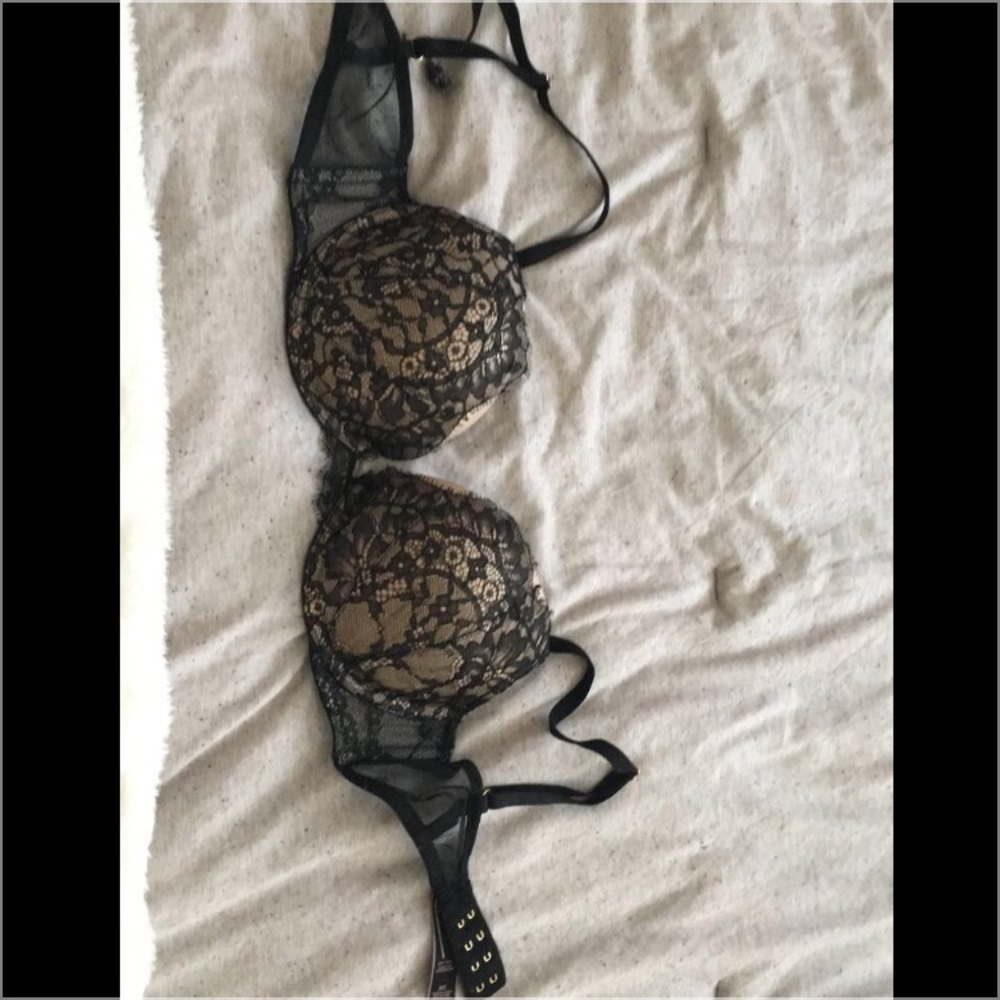 Victoria's Secret very sexy push-up bra