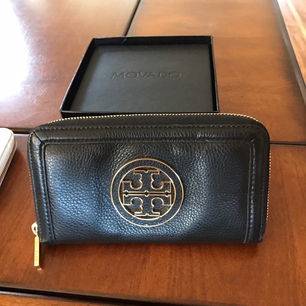 Sold---Black Tory Burch wallet