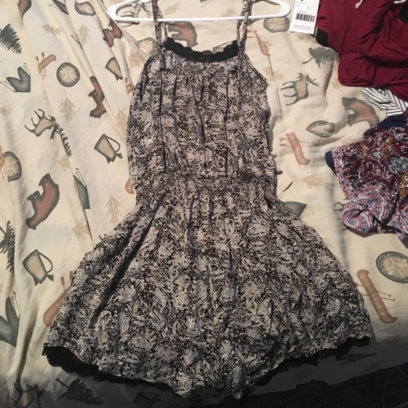 black and white paisley romper - Picture 2 of 4