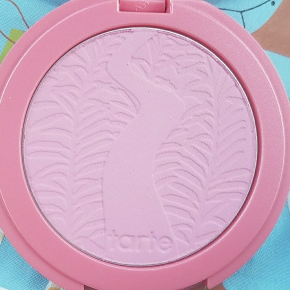 Tarte Amazonian clay 12-hr blush in dollface- New - Picture 3 of 4