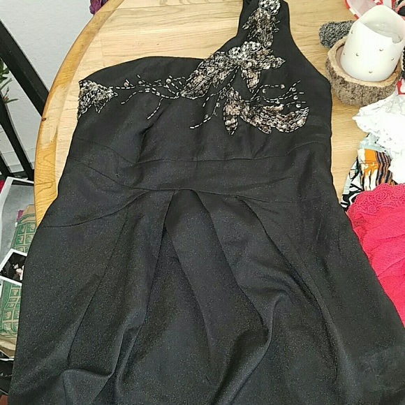 One shoulder dress - Picture 2 of 2