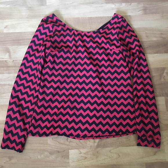 Chevron open back top π - Picture 1 of 1