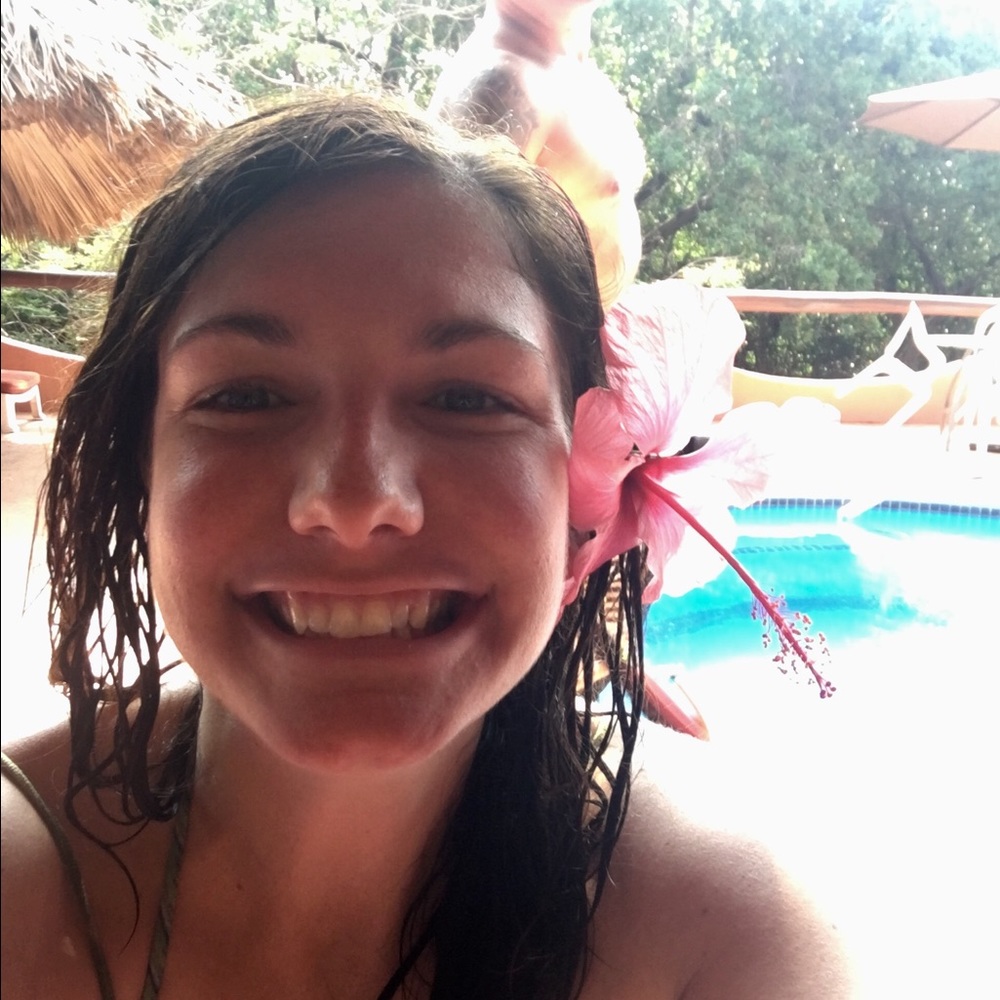 Meet your Posher, Emily