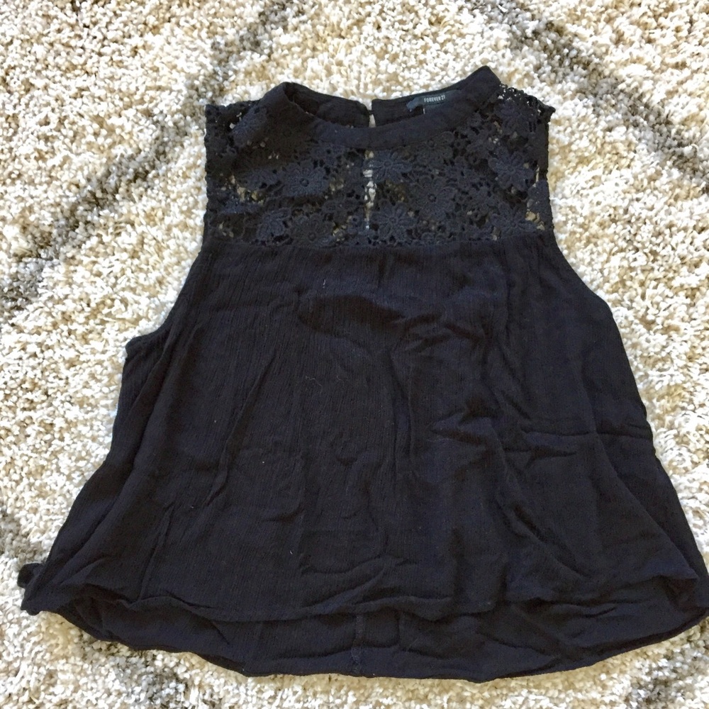 Black flowy tank