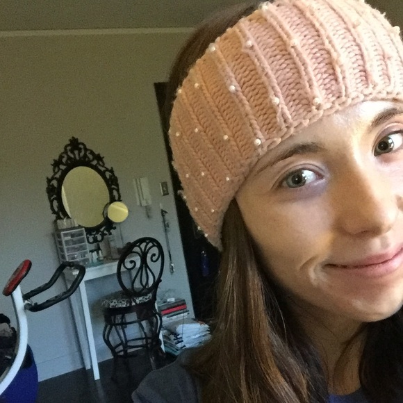 ✨Pink Pearlescent Beaded Head Scarf✨ - Picture 9 of 9