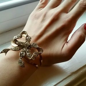 Betsey Johnson bling bow bracelet
