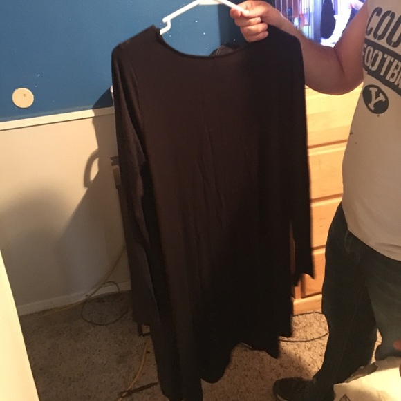 Black dress- with pockets! - Picture 3 of 4