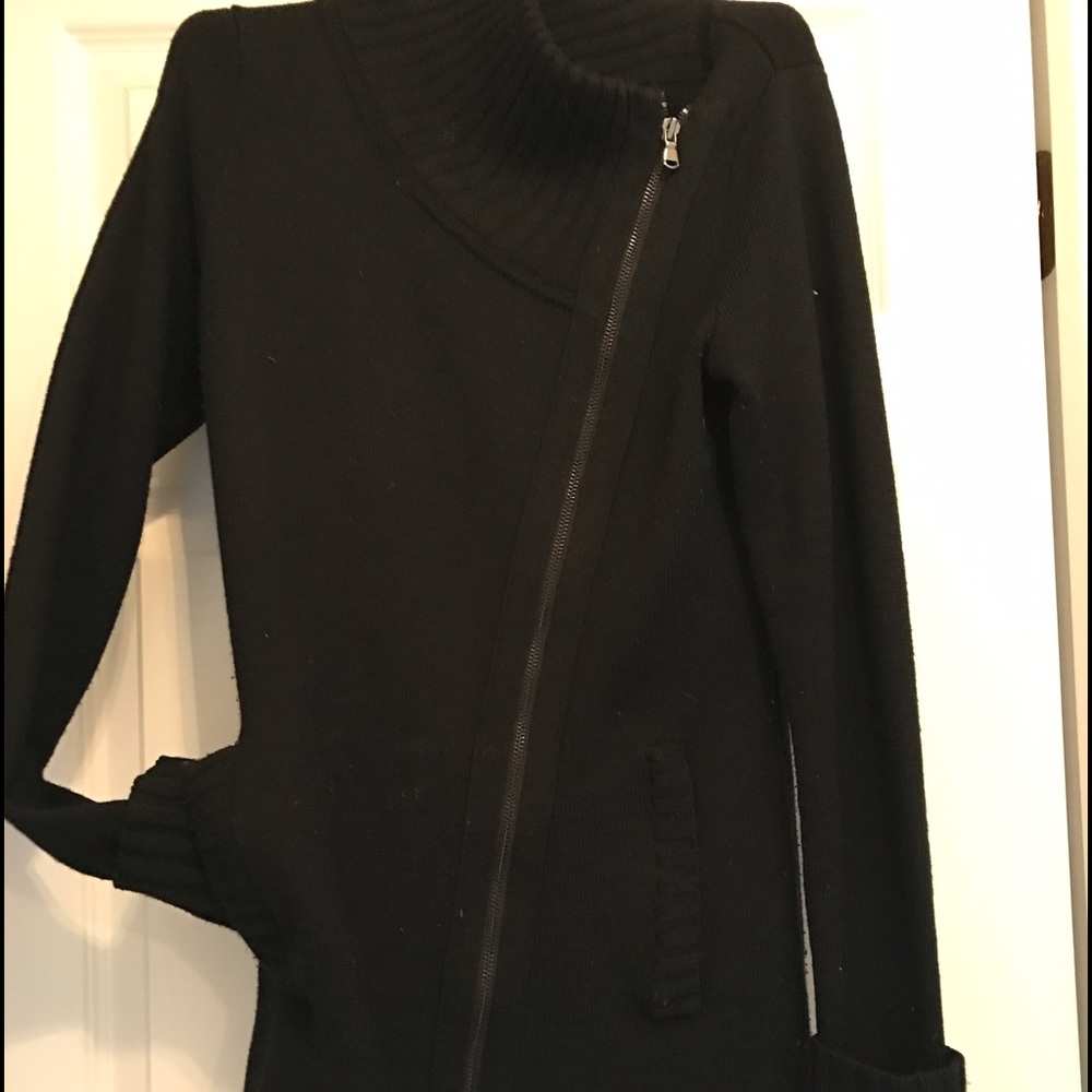 Athleta sweater coat asymmetrical zip cuff sleeve