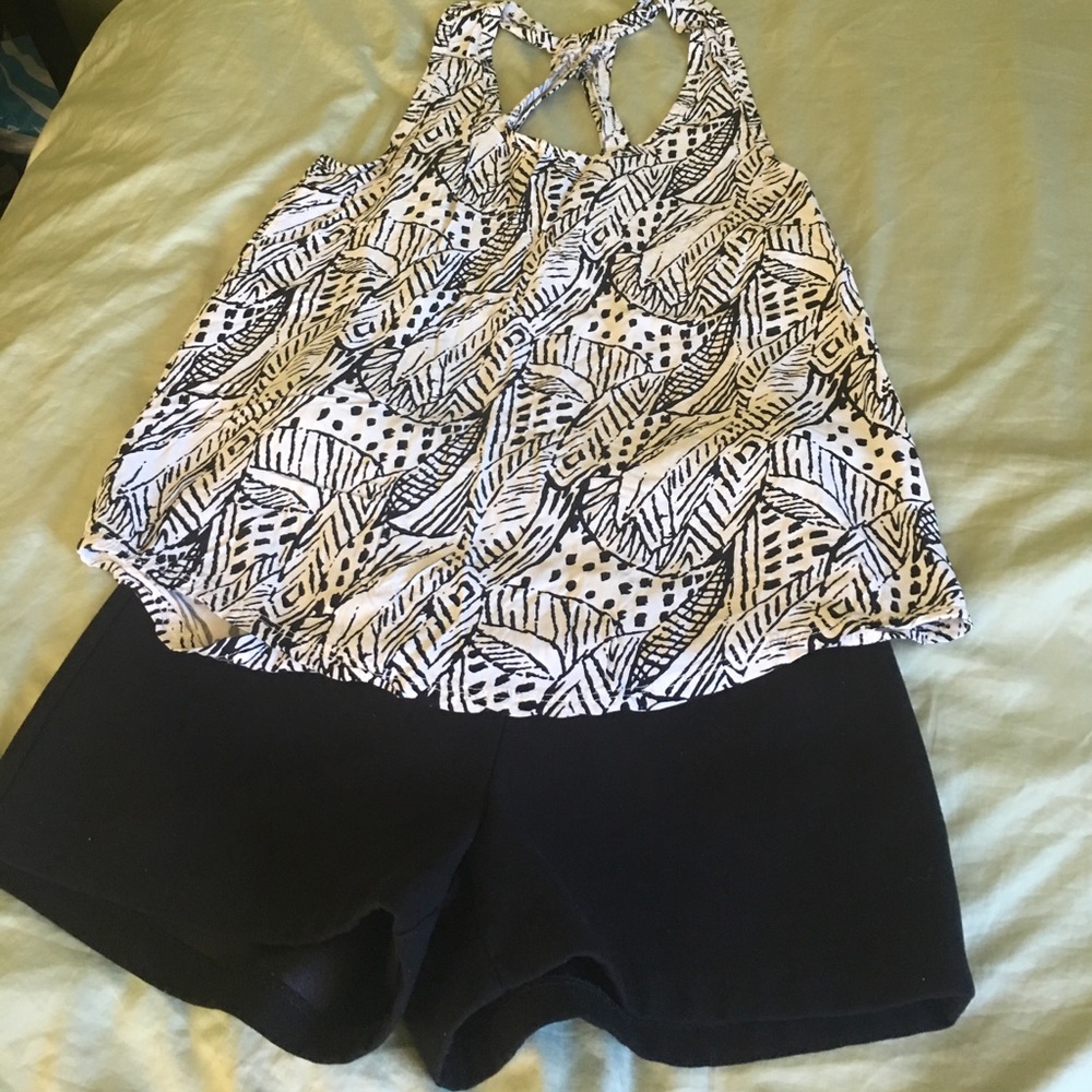 Short and blouse dress size small