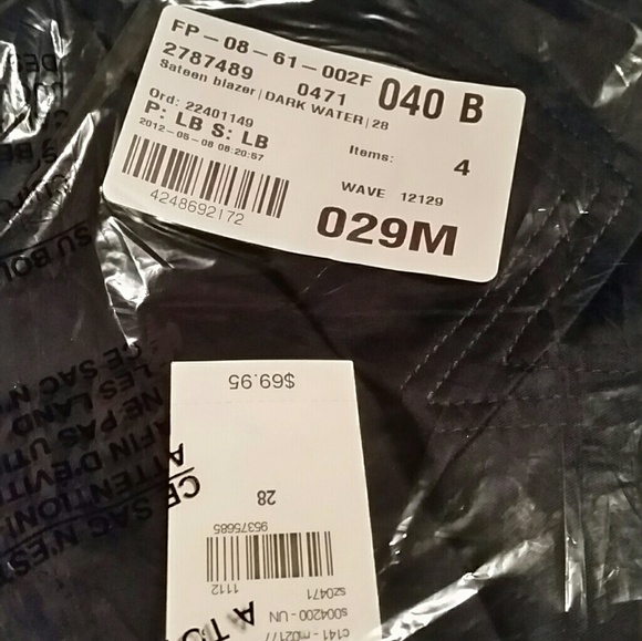 NWT Navy Blue Blazer - Picture 2 of 2