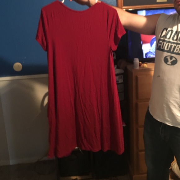 red dress - Picture 4 of 4