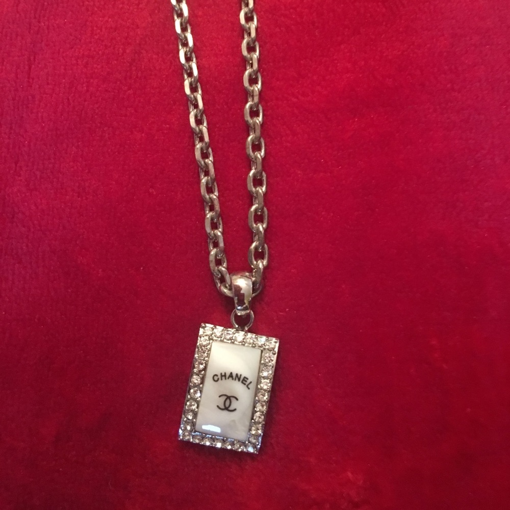 Chanel silver necklace
