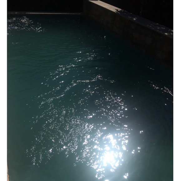 Meet your Posher, Jessica - Picture 1 of 1