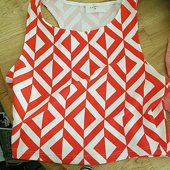 Pitaya top and skirt set - Picture 2 of 3