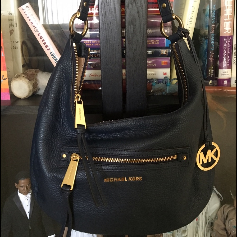 🎉REDUCED🎉Michael Kors Navy HOBO (Rhea) Handbag