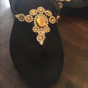 Yellowbox Flip-Flops! 🌻🌻🌻