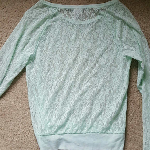 Top - Picture 3 of 4