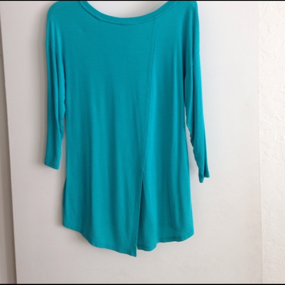 Top - Picture 2 of 2