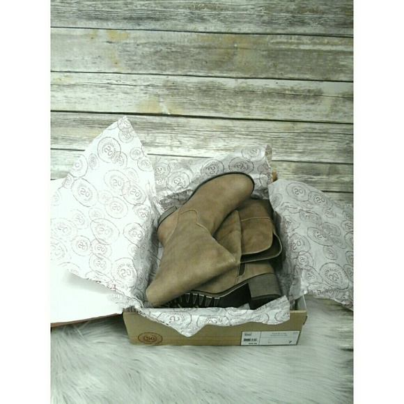 Taupe Over-The-Knee Boots - Picture 6 of 7