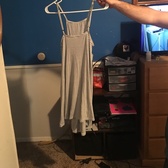 Striped dress with a cardigan - Picture 2 of 5