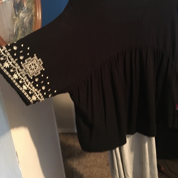 Striped dress with a cardigan - Picture 3 of 5