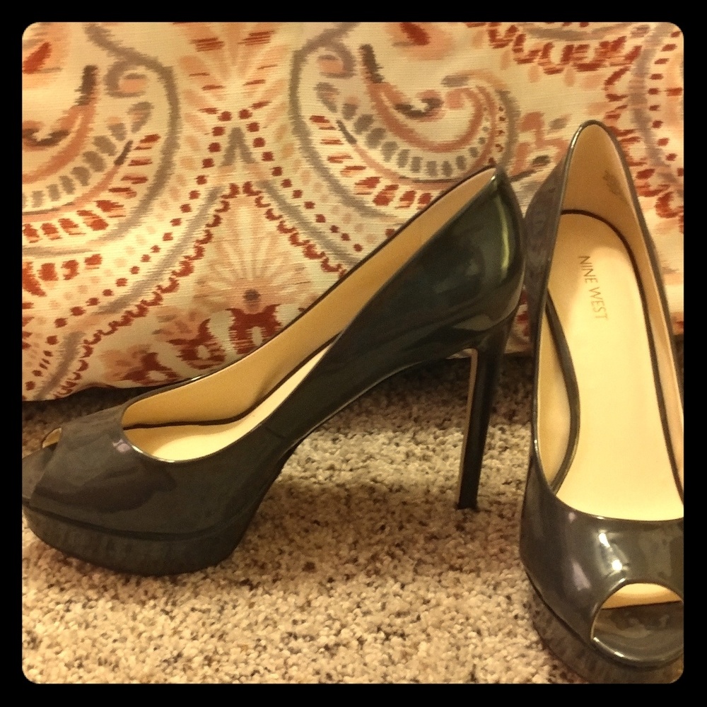 Dark Gray Nine West pumps size 11
