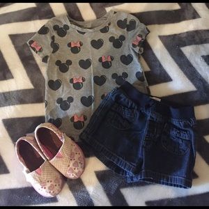 💜Minnie Mouse shirt and Jean Shorts