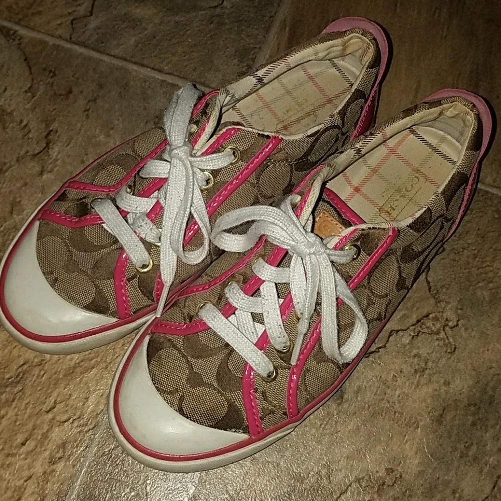 Cute Coach shoes size 7.5! - Picture 4 of 6