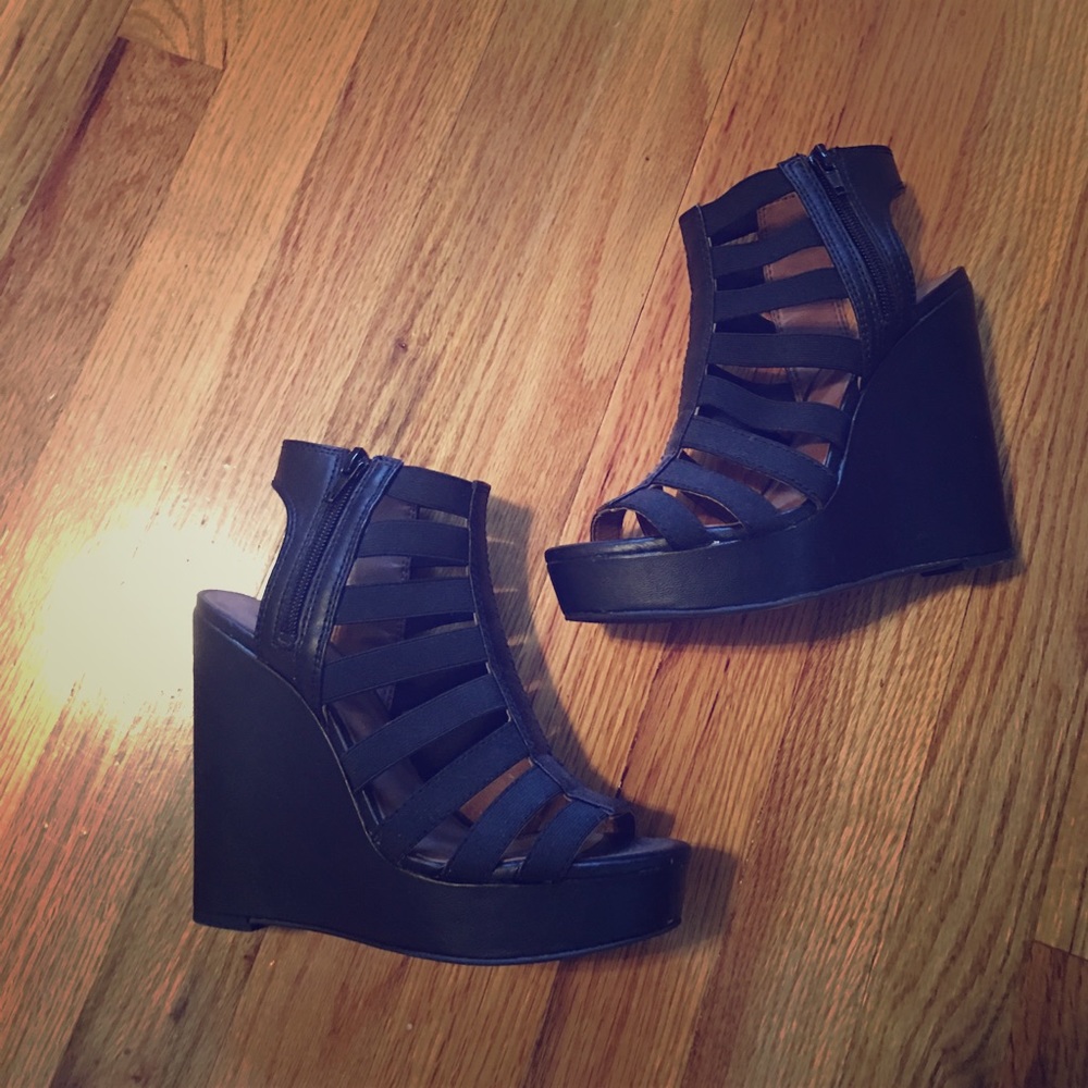 Lucky Brand Strappy Wedges