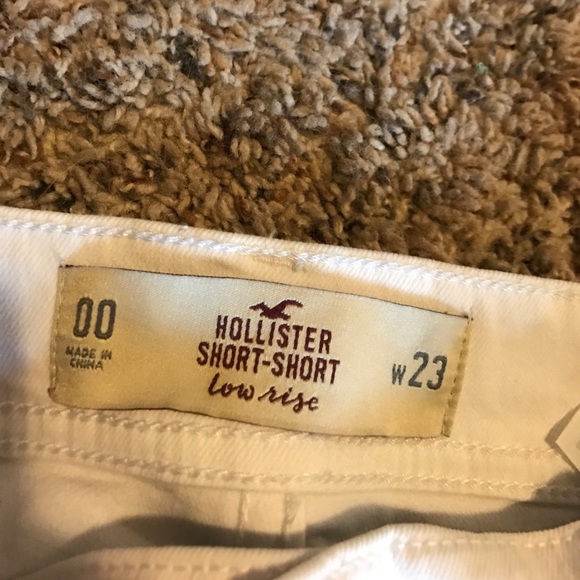 Hollister jean shorts - Picture 2 of 2