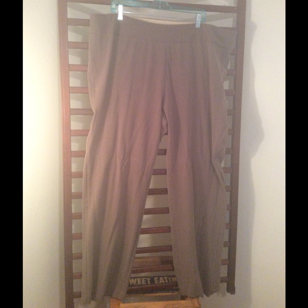 Dots pull on Dress Pants