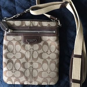 Classic iconic COACH crossbody bag