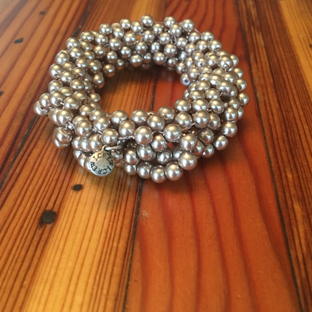 J. Crew twisted pearl bracelet
