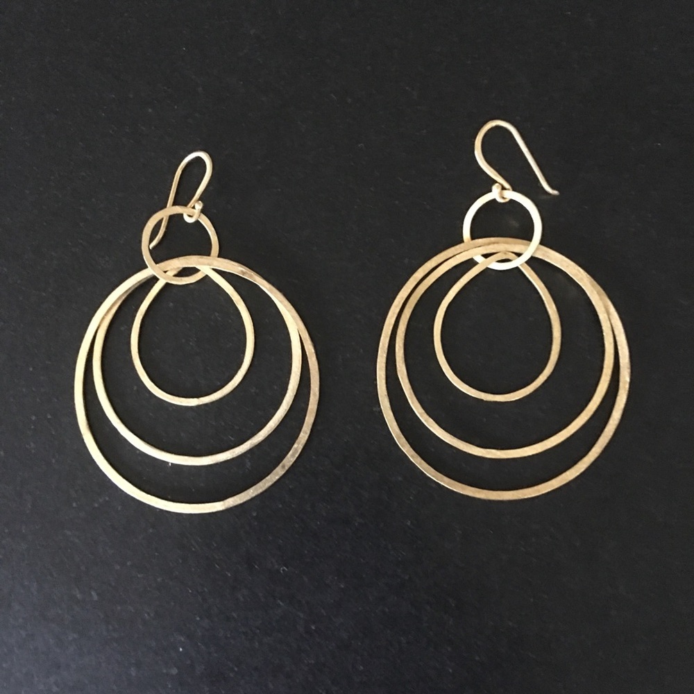 Stella & Dot matte gold earrings