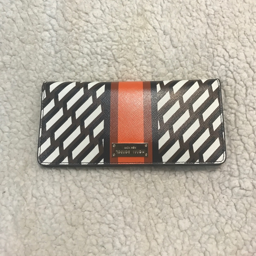 Beautiful Authentic Henri Bendel wallet