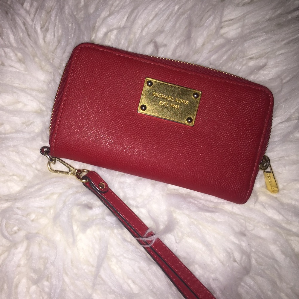 Michael Kors Wristlet Wallet