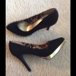Velvet Black Pumps with Gold trim