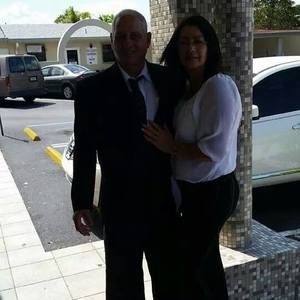 Meet your Posher, Dania peña