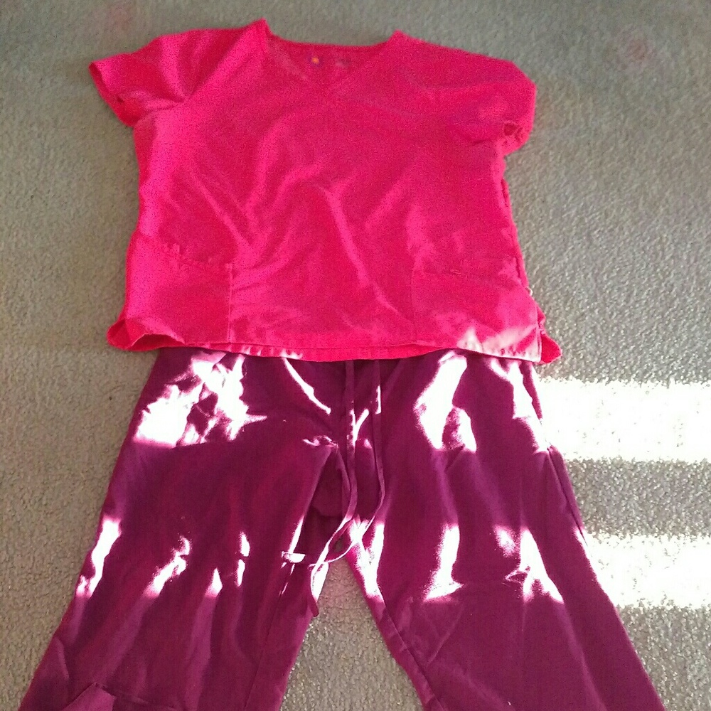 Purple and pink scrub outfit!