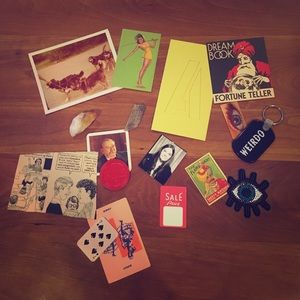 Lot of Eccentric Oddities 👁