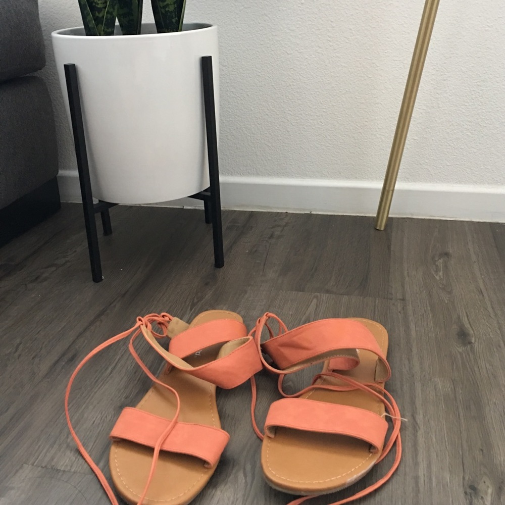 Ankle wrap up sandals