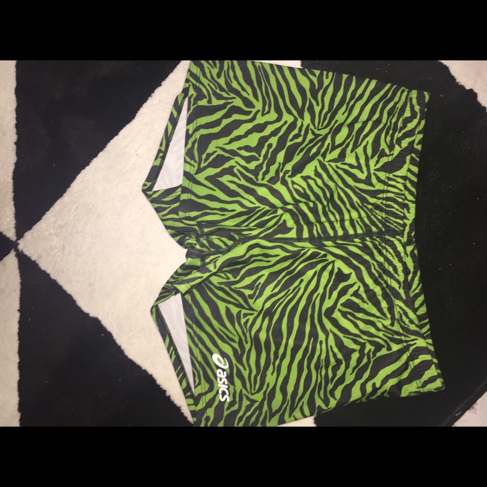 Exercise shorts
