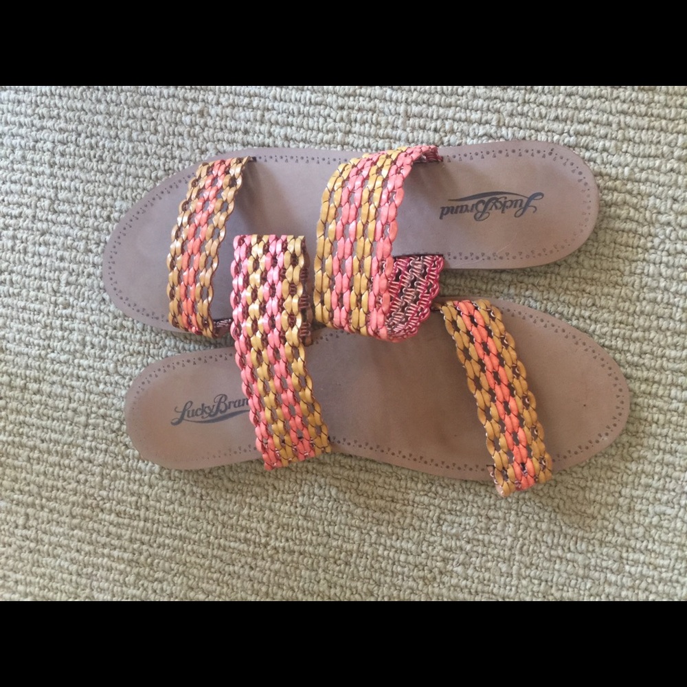 Lucky sandals